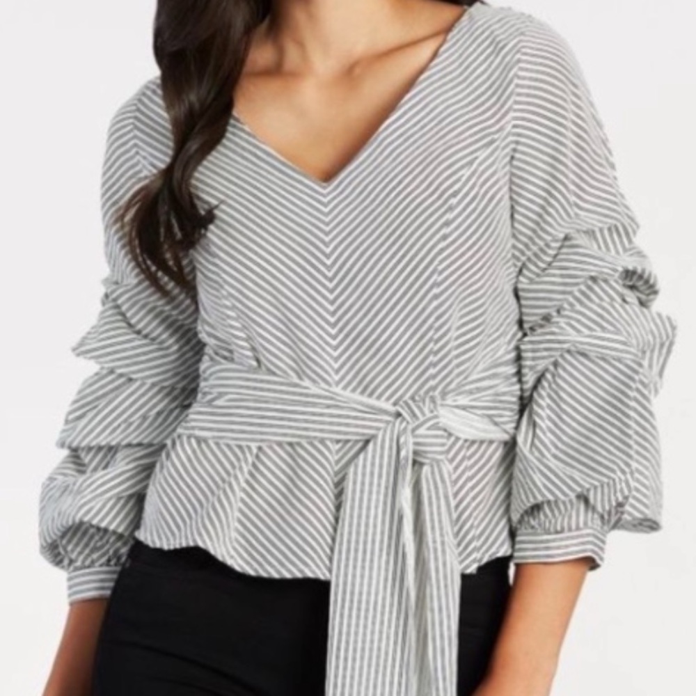 NWT Ruffle Sleeve Top